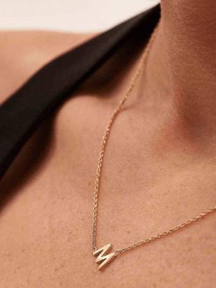 Collar de oro 18k con inicial