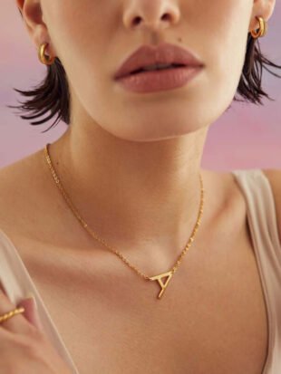 COLLAR ABC MEDIANO DORADO
